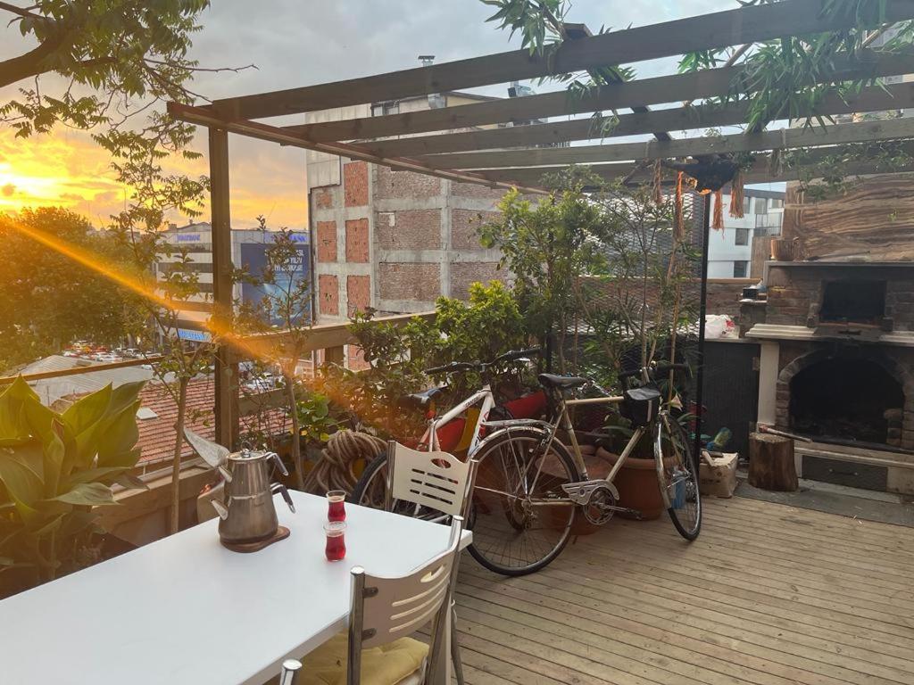 Central Apartment Kadikoy Terrace Bbq Close 2 Block Ferry Bull Metro Nighlife Κωνσταντινούπολη Εξωτερικό φωτογραφία